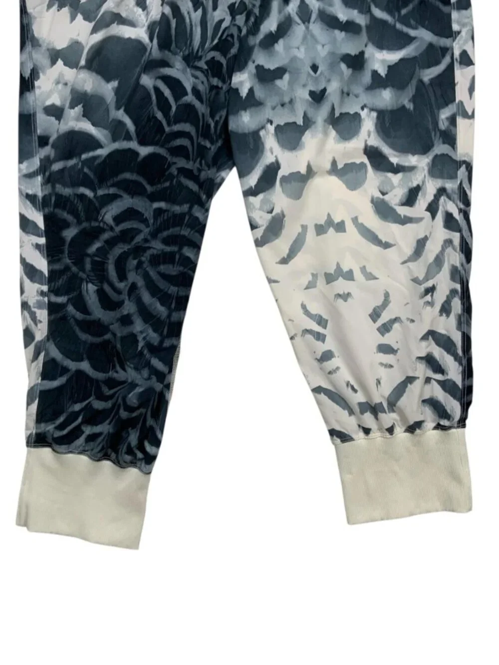 lululemon athletica this lululemon
